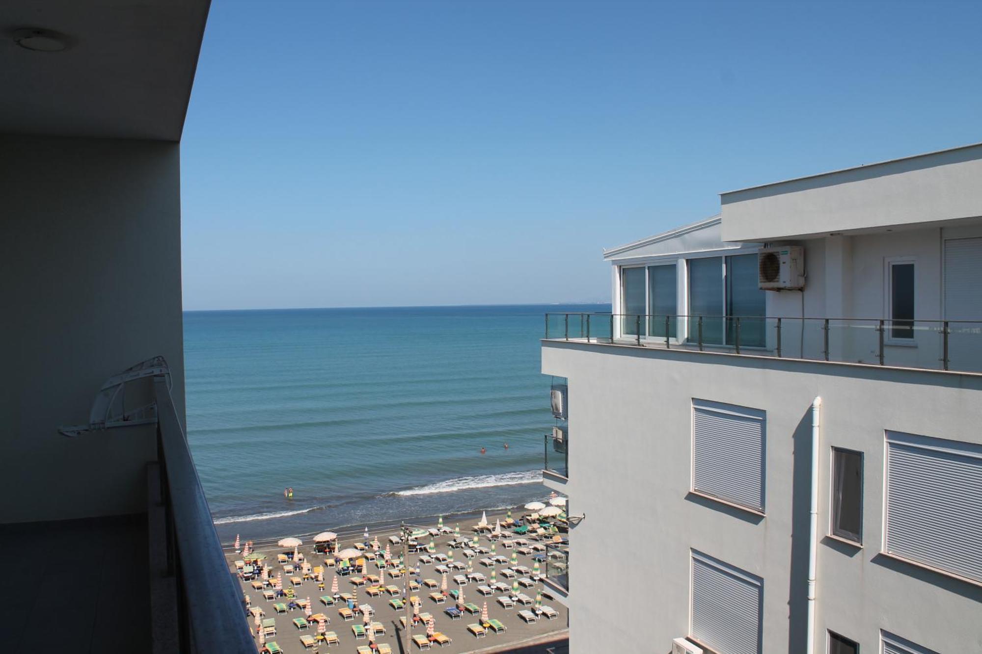 Apartament Roxhensi Shëngjin Zewnętrze zdjęcie