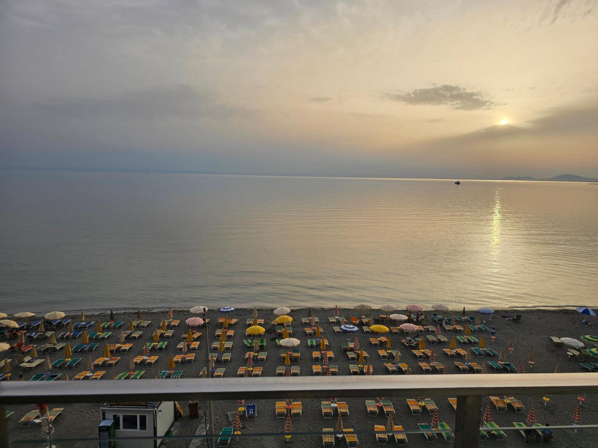 Apartament Roxhensi Shëngjin Zewnętrze zdjęcie